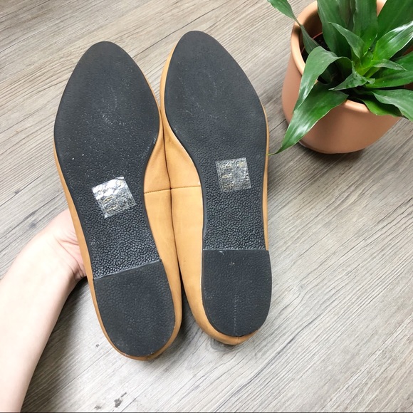 UO vegan tan and plaid loafers with a bow - Picture 4 of 8